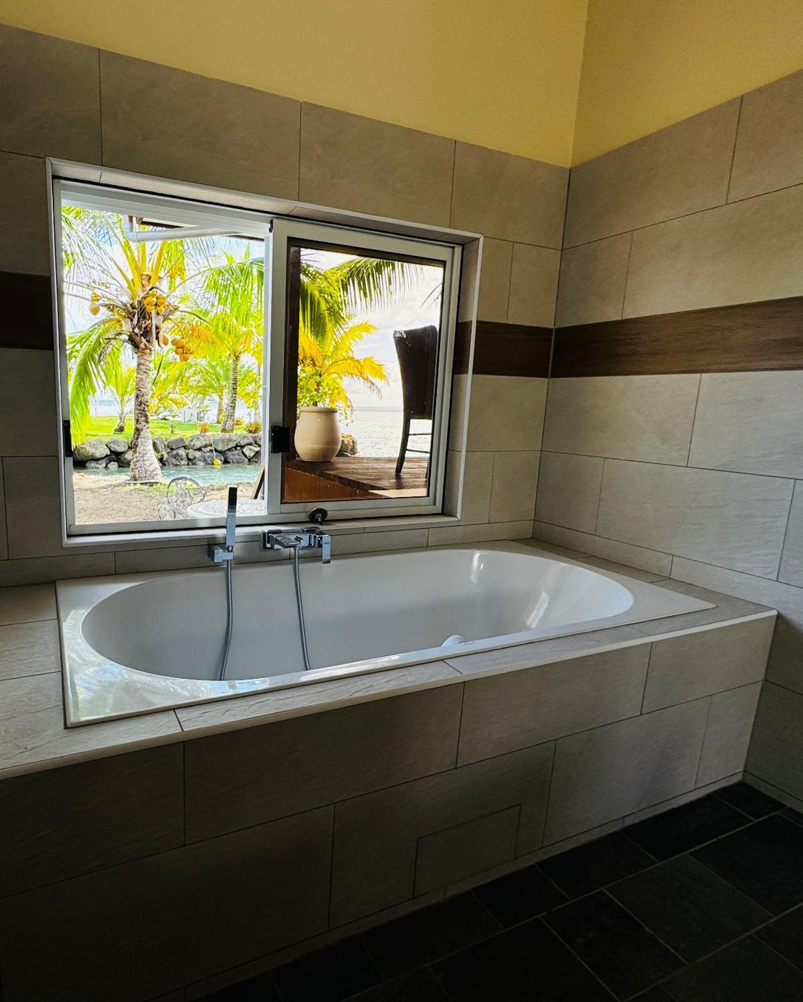 La Maison Du Bonheur Raiatea Tevaitoa Esterno foto